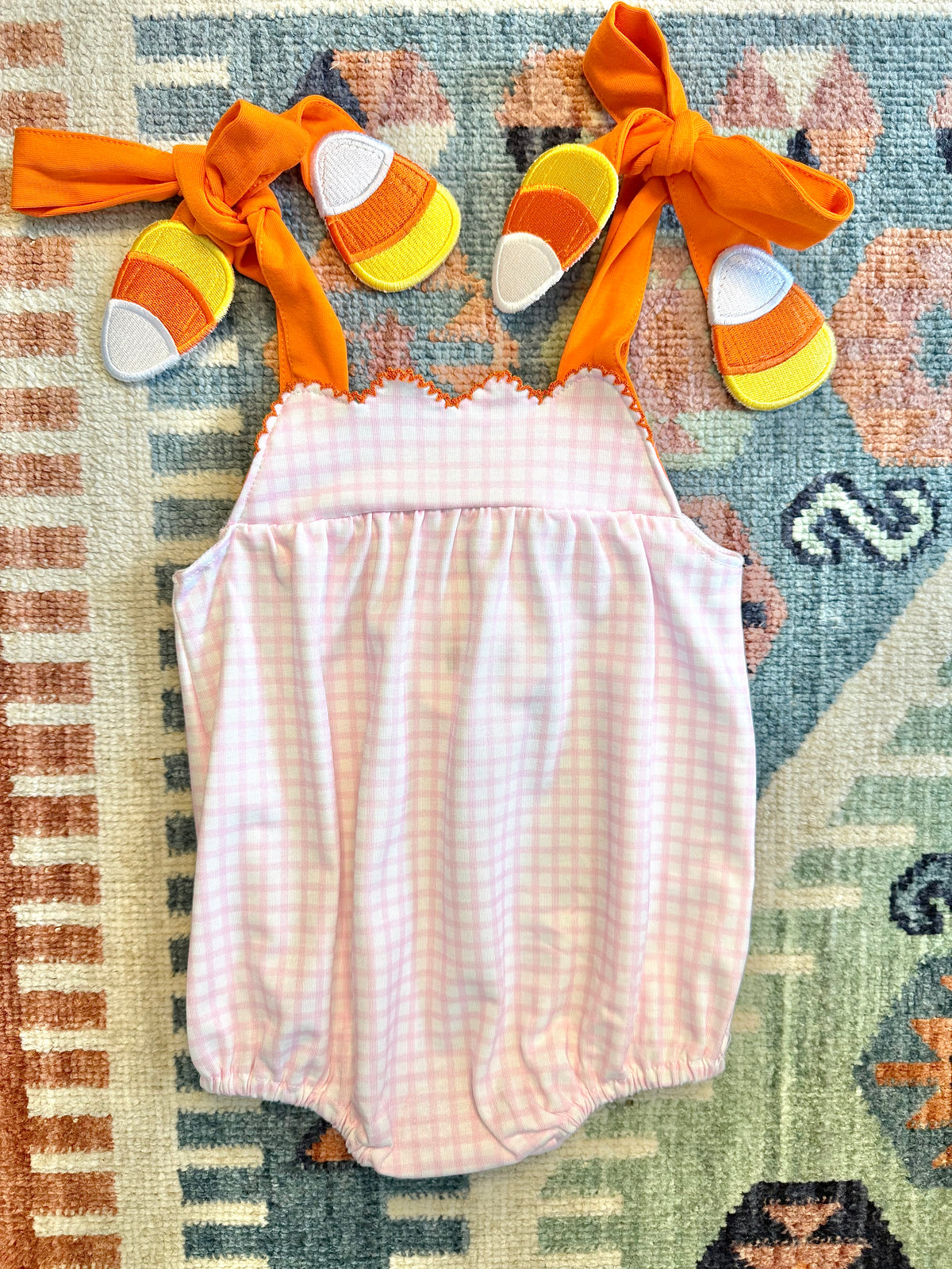 Pink Gingham Scalloped Candy Corn Bubble