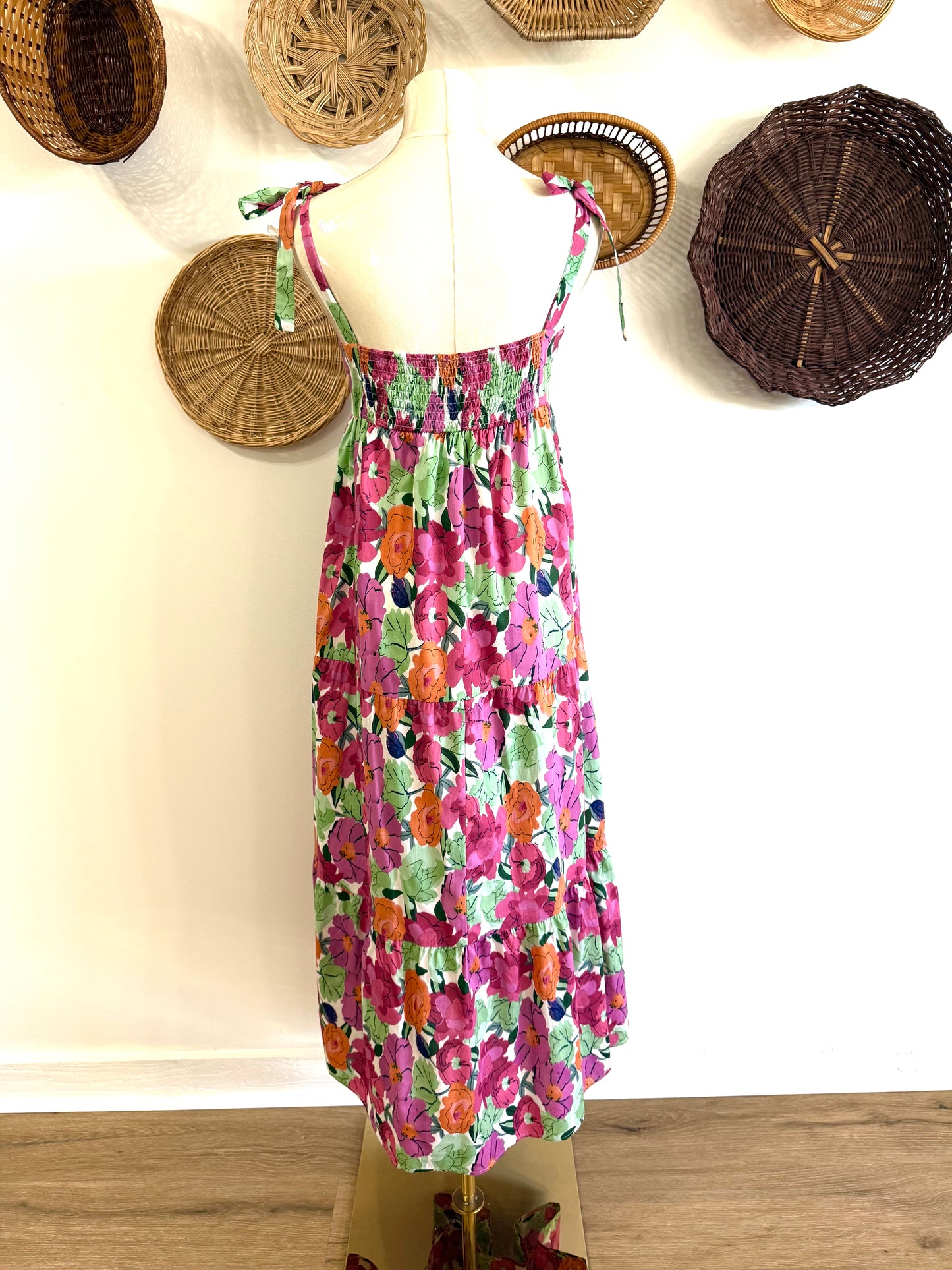 The Adley Floral Tiered Maci Dress in Pink & Green