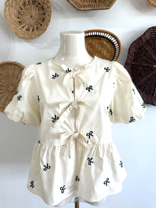 The Oliver Bow Embroidered Puff Sleeve Top in Ivory