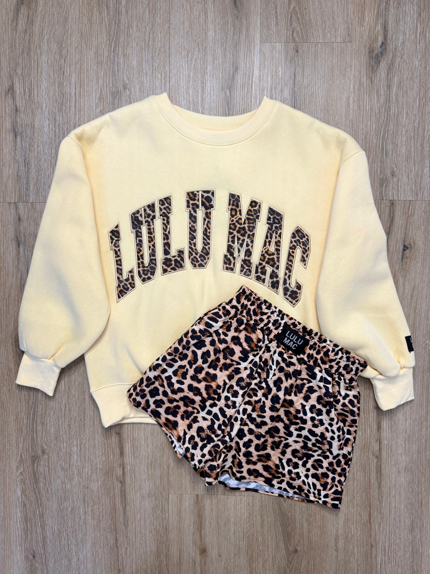 LULU MAC XS Set w/ Butter Yellow Leopard Sweatshirt & Leopard Shorts