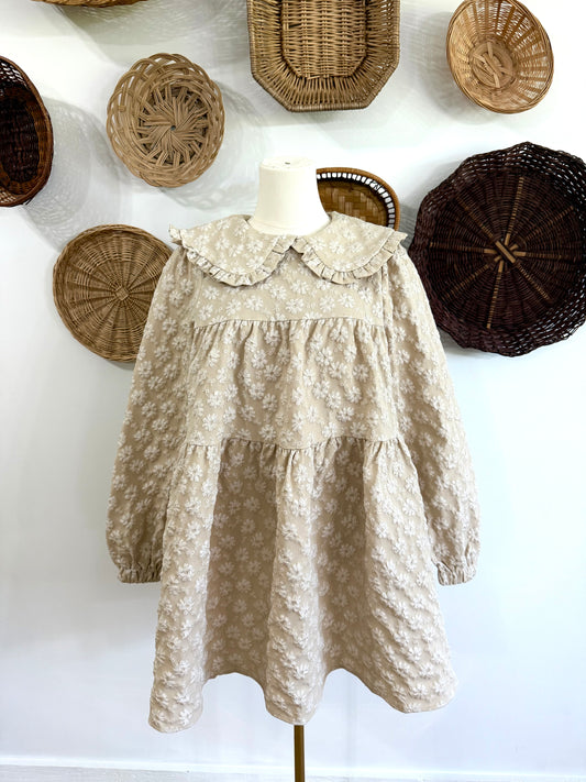 The Pyper Jacquard Floral Collard Dress in Oatmeal