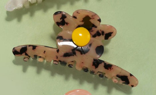 Tortoise Print Flower Claw Clip