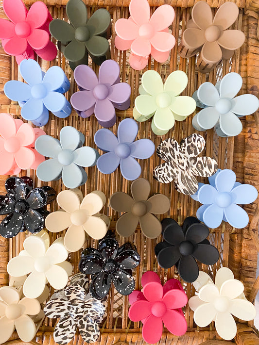 Daisy Flower Claw Clip