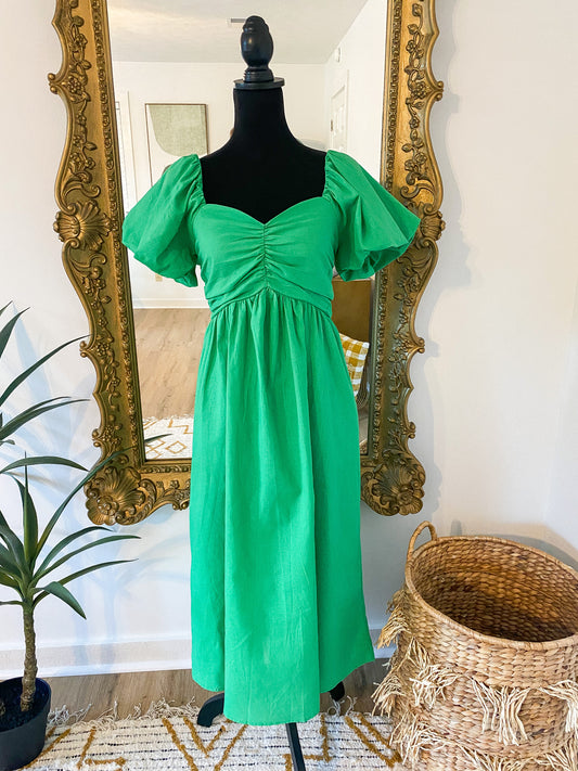 The Safiya Puff Sleeve Midi Dress in Kelly Green