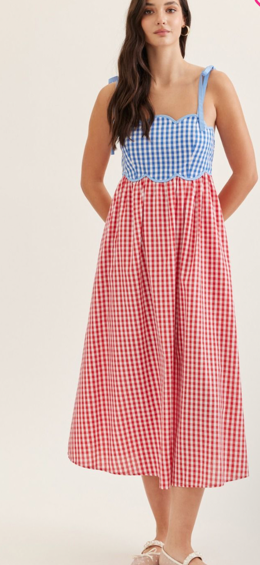 The Vera Scalloped Detail Midi Dress in Gingham