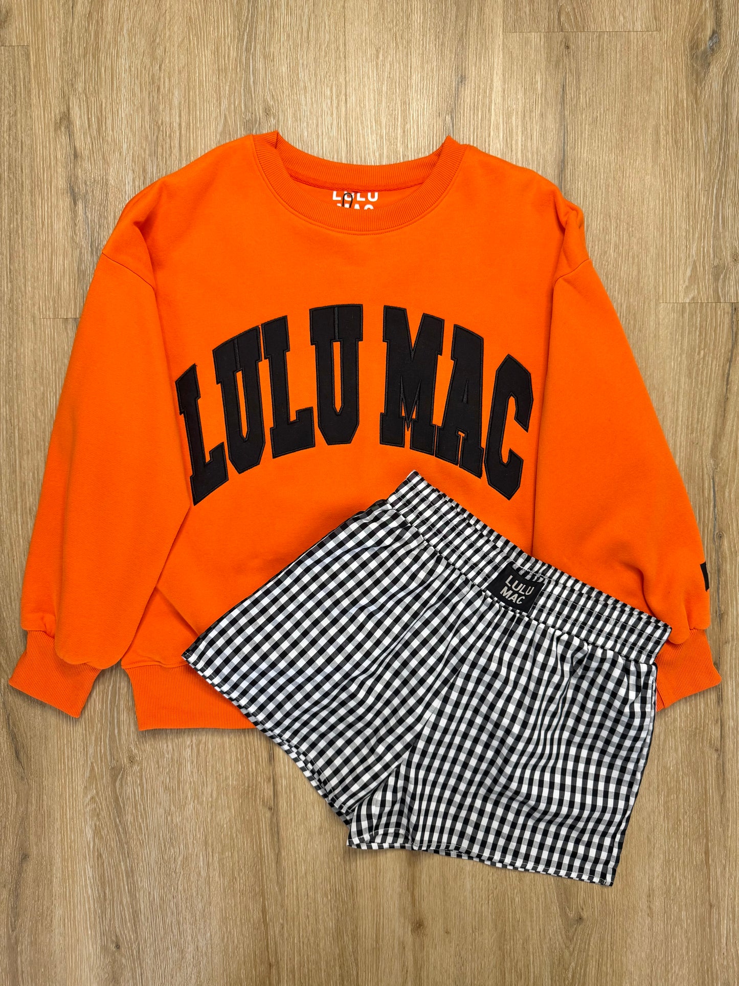 LULU MAC L-XL Set w/ Orange  Sweatshirt & Black Gingham Shorts