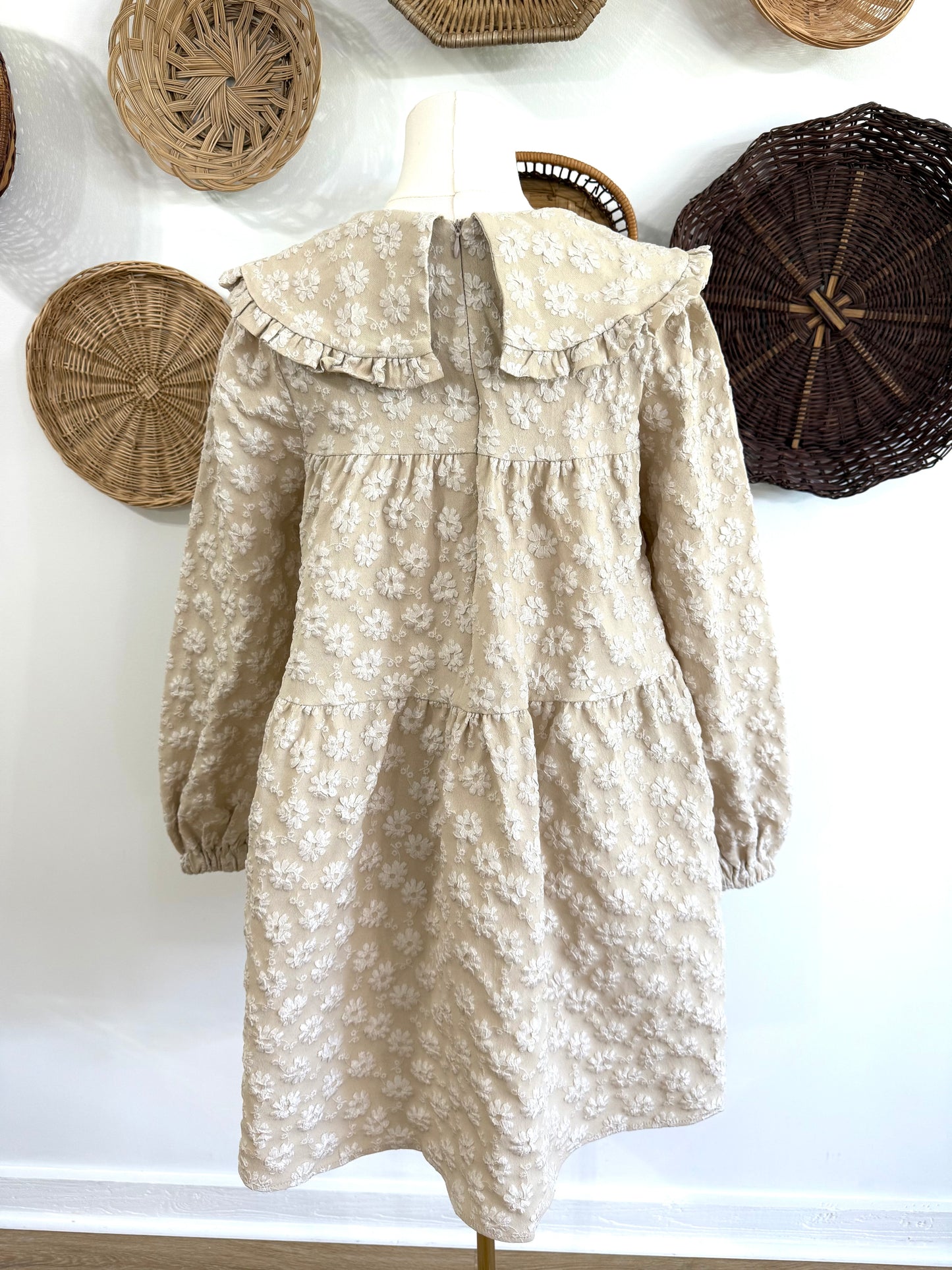 The Pyper Jacquard Floral Collard Dress in Oatmeal