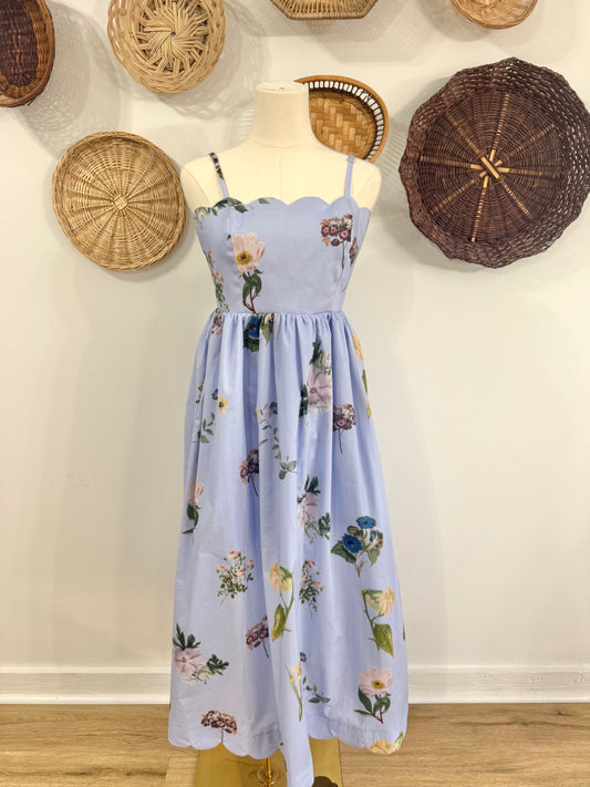 The Flora Scalloped Detail Floral Print Midi Dress in Blue