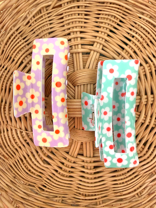 The Tayla Daisy Claw Clip